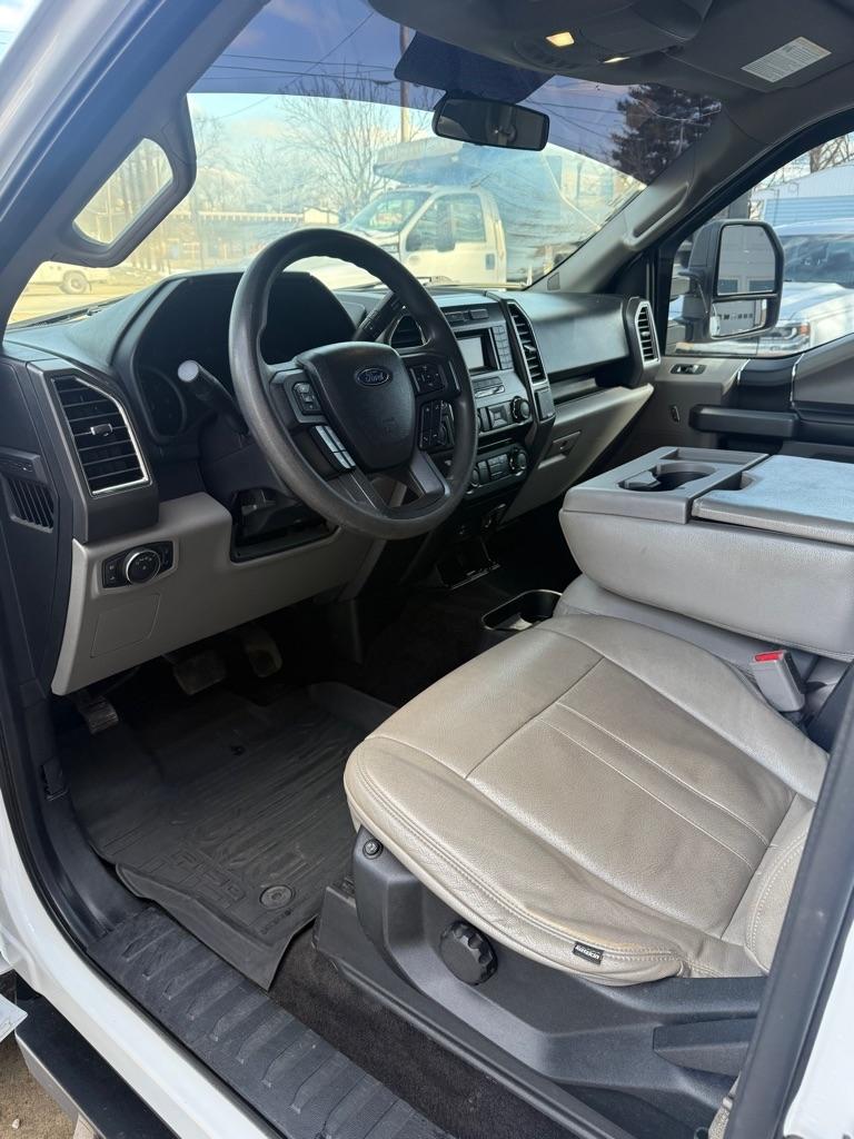 Ford F-150 XL SuperCrew 5.5-ft. Bed 4WD 2016