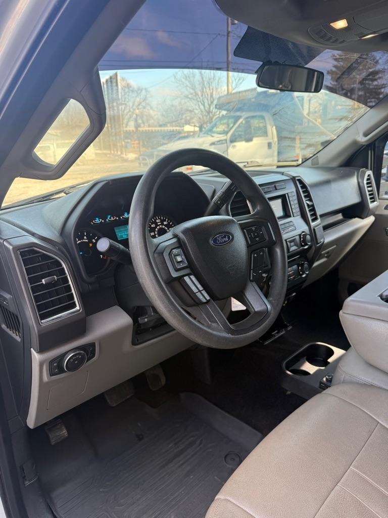 Ford F-150 XL SuperCrew 5.5-ft. Bed 4WD 2016