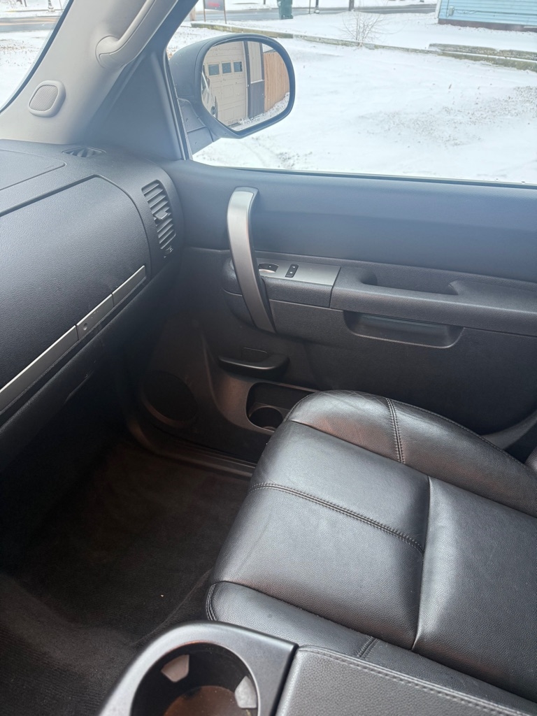 Chevrolet Silverado 1500 LT Crew Cab 4WD 2012