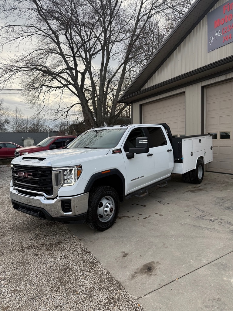 GMC Sierra 3500HD Pro Crew Cab 4WD SB 2022