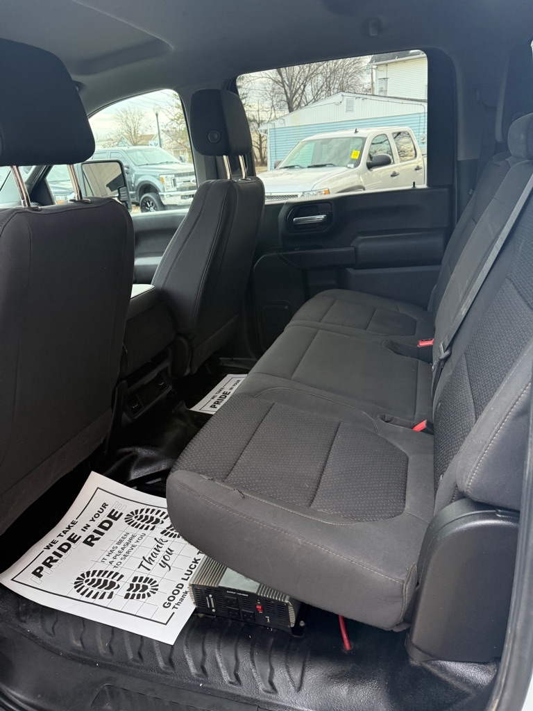 GMC Sierra 3500HD Pro Crew Cab 4WD SB 2022