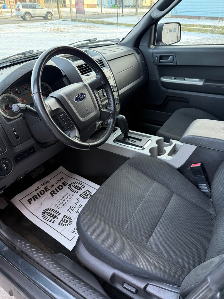 Ford Escape XLT 4WD V6 2009