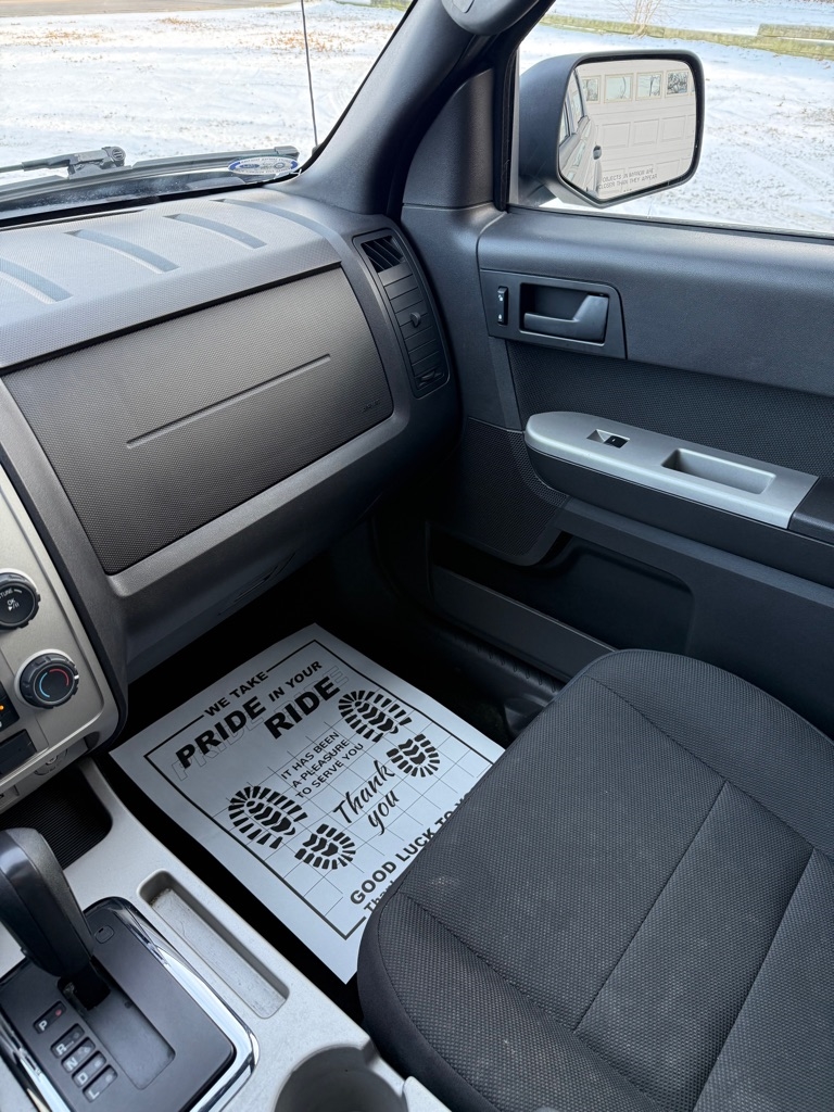 Ford Escape XLT 4WD V6 2009