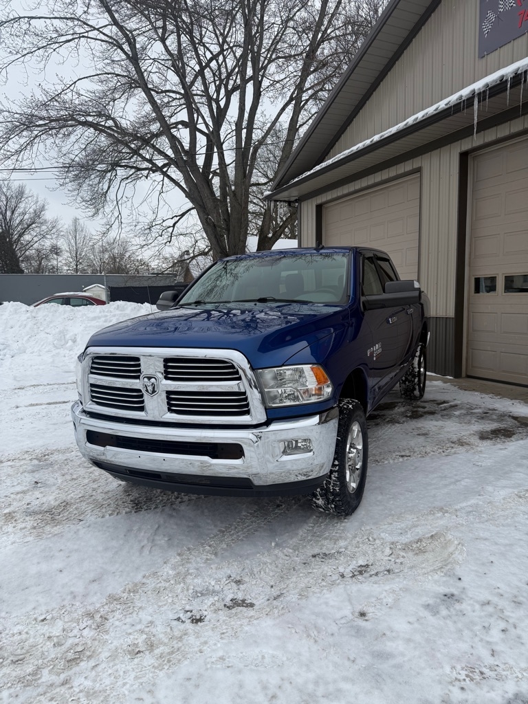 RAM 2500 SLT Crew Cab SWB 4WD 2017