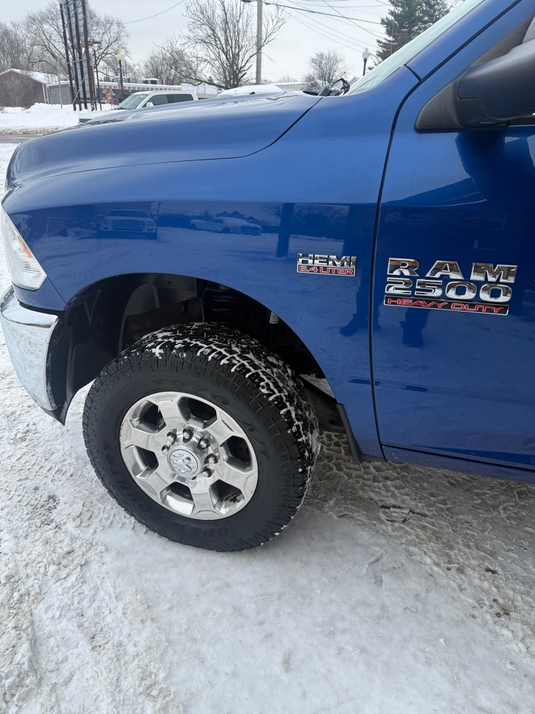 RAM 2500 SLT Crew Cab SWB 4WD 2017