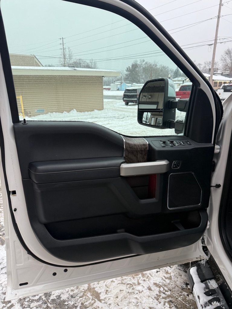 Ford F-250 SD King Ranch Crew Cab 4WD 2017