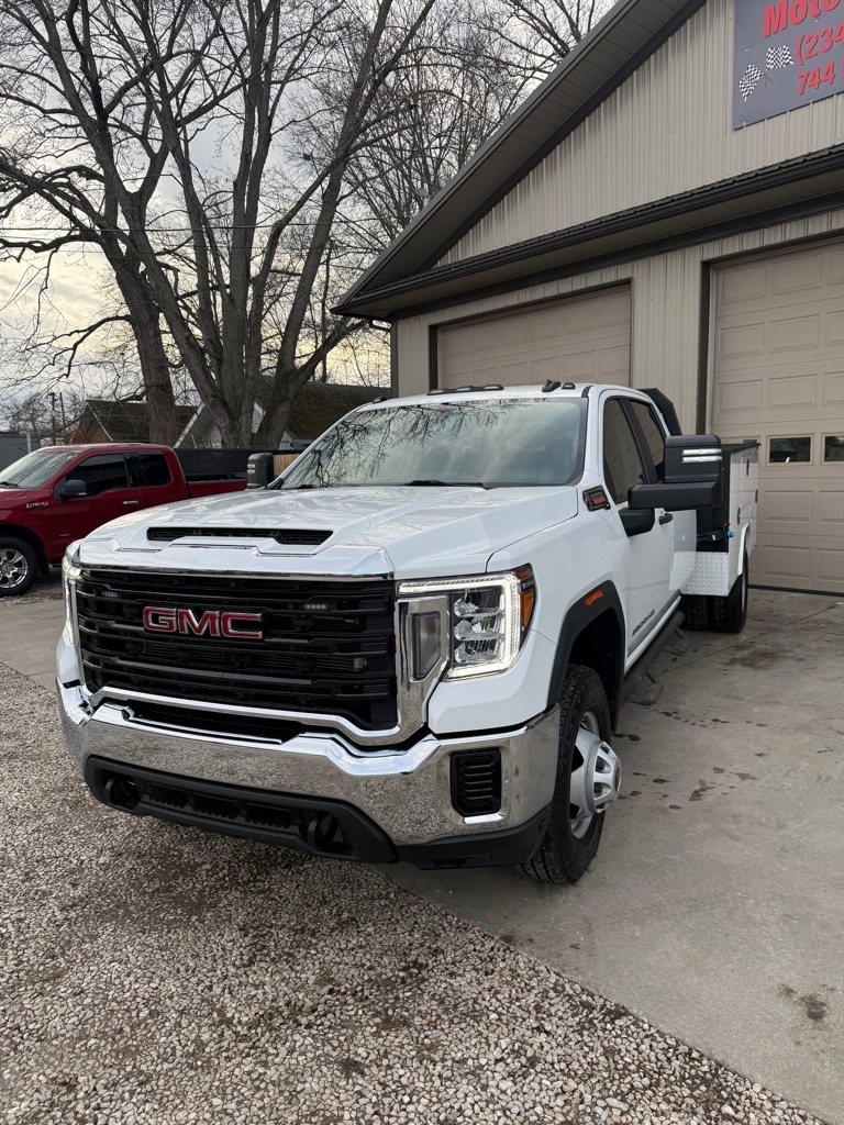 GMC Sierra 3500HD Pro Crew Cab 4WD SB 2022