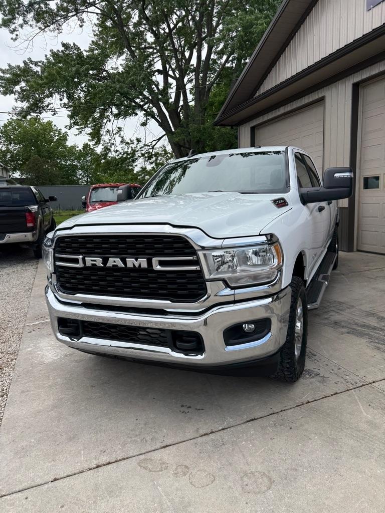 RAM 2500 Tradesman Crew Cab LWB 4WD 2023