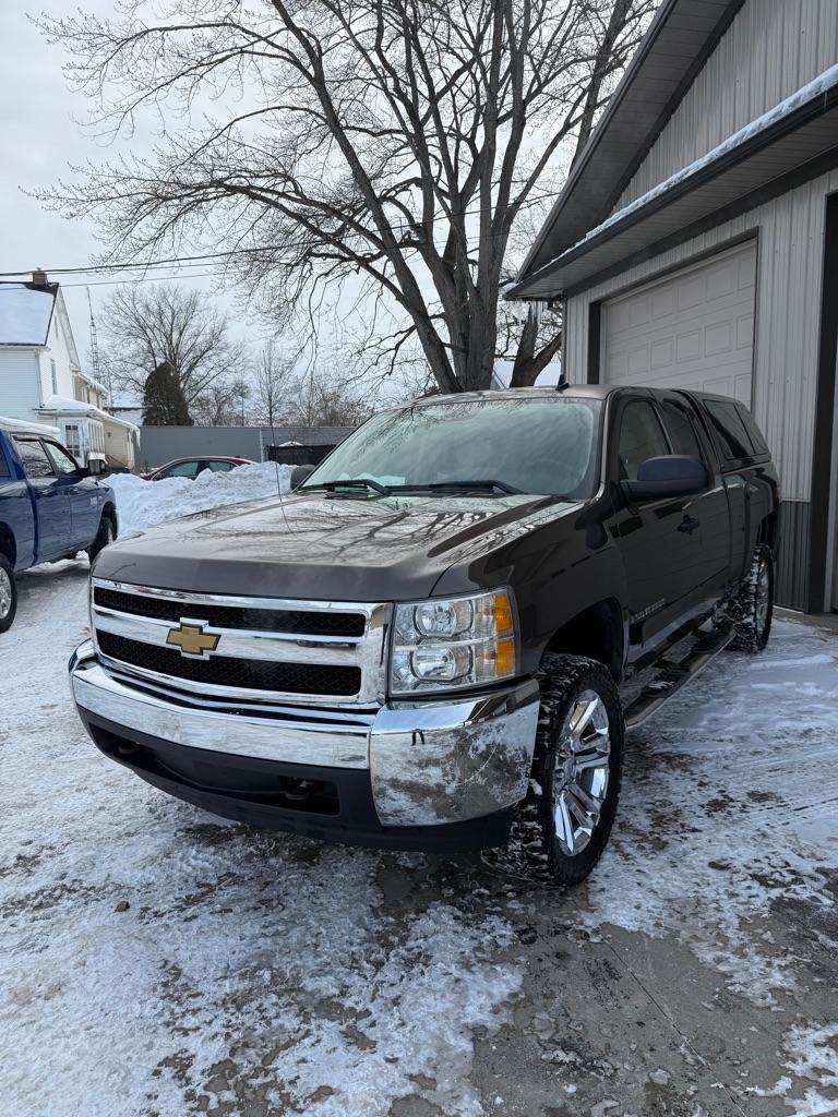 Chevrolet Silverado 1500 Work Truck Ext. Cab Short Box 4WD 2007