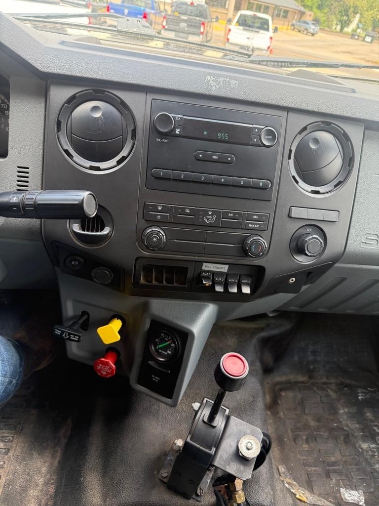 Ford F-750 Regular Cab 2WD DRW 2017