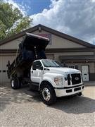 2017 Ford F-750 