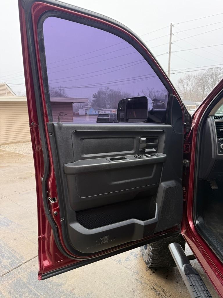 RAM 2500 Tradesman Crew Cab SWB 4WD 2017