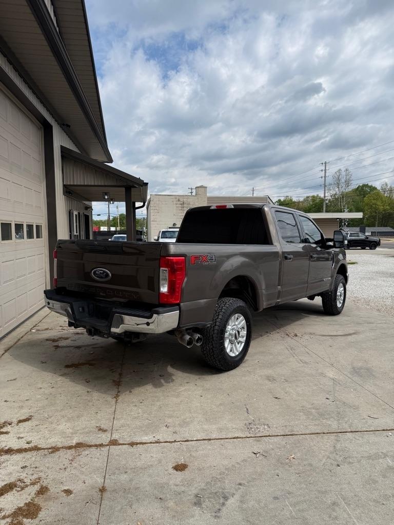 Ford F-250 SD King Ranch Crew Cab 4WD 2017