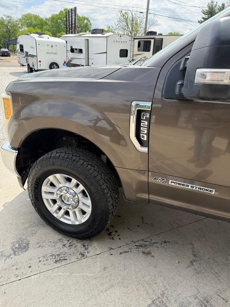 Ford F-250 SD King Ranch Crew Cab 4WD 2017