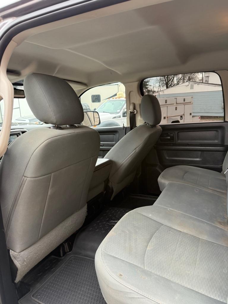 RAM 2500 Tradesman Crew Cab SWB 4WD 2015