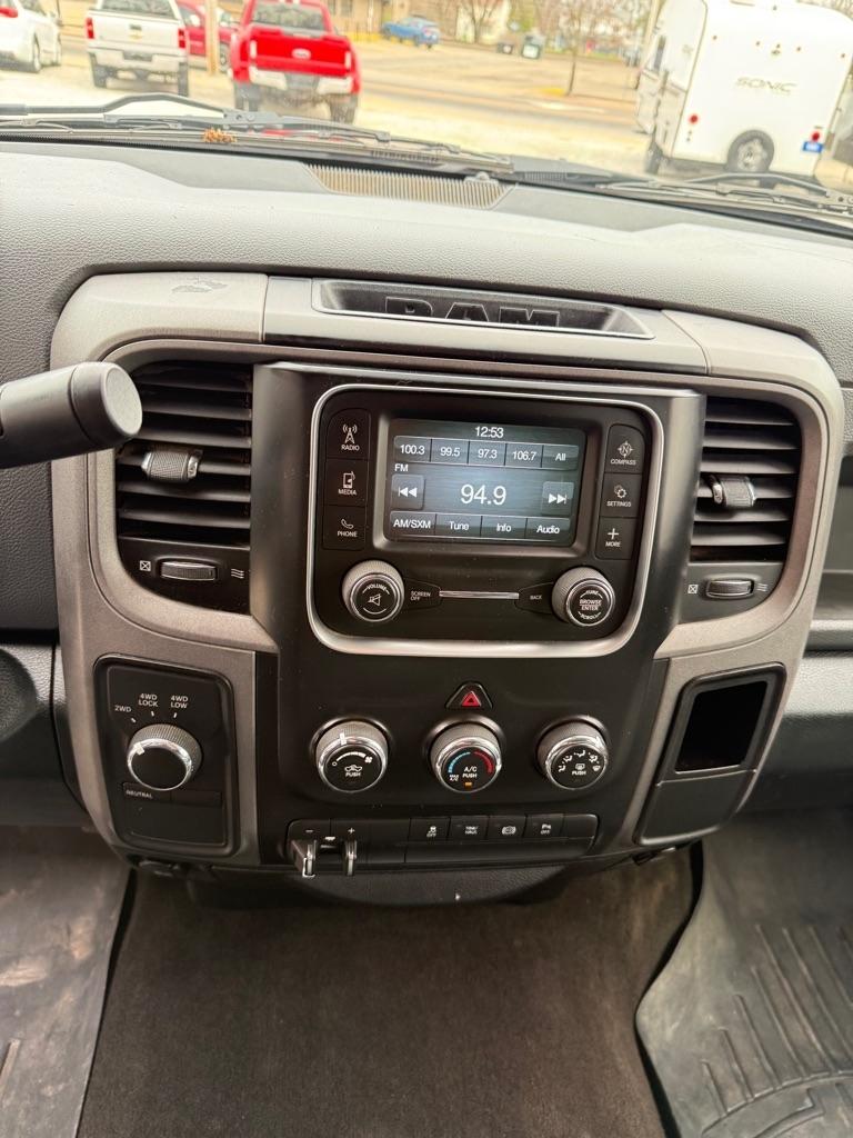 RAM 2500 Tradesman Crew Cab SWB 4WD 2015