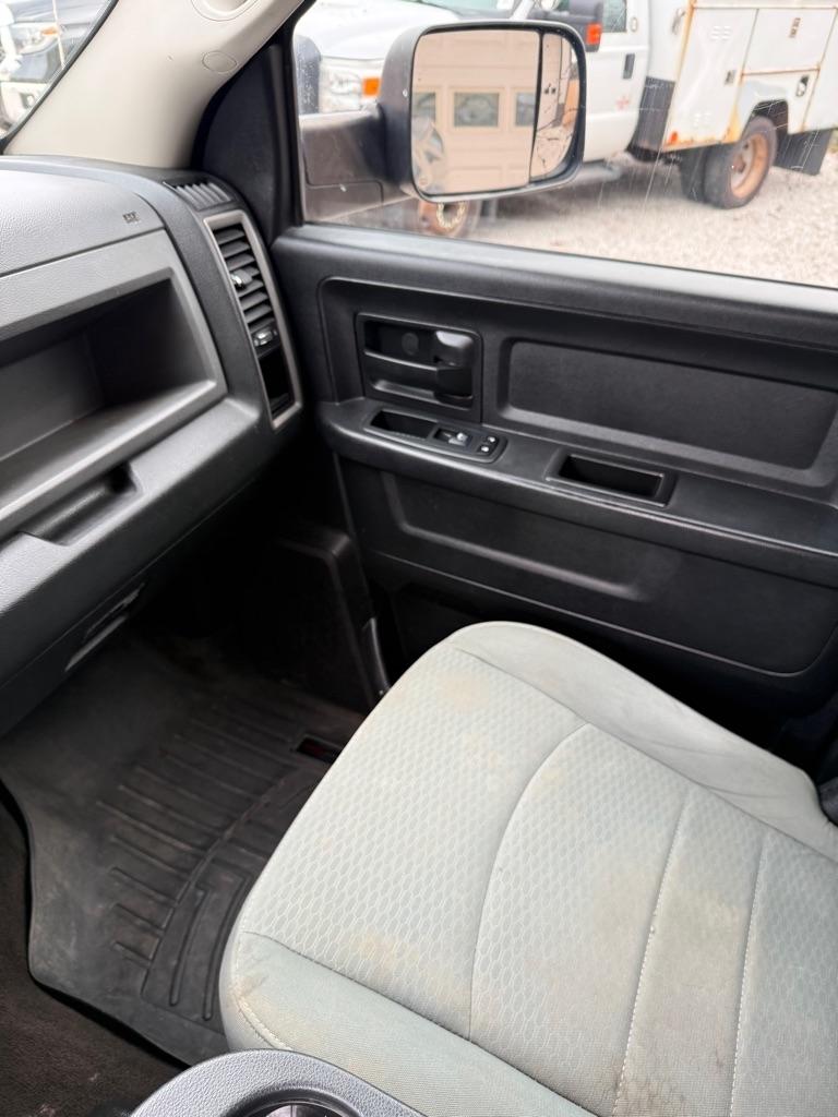 RAM 2500 Tradesman Crew Cab SWB 4WD 2015