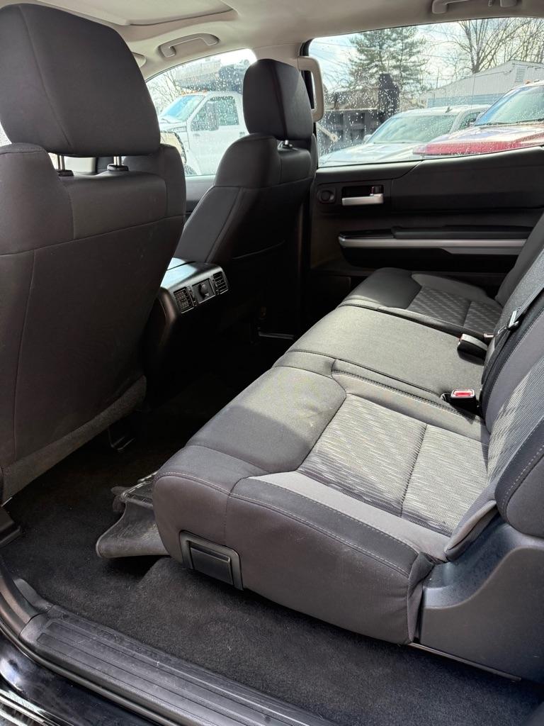 Toyota Tundra SR5 5.7L V8 CrewMax 4WD 2018