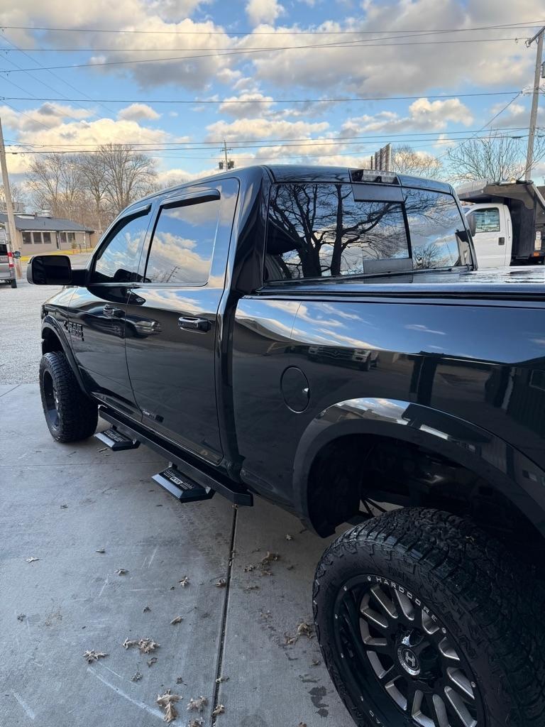 RAM 2500 Laramie Crew Cab SWB 4WD 2016