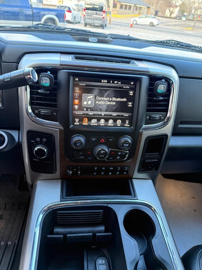 RAM 2500 Laramie Crew Cab SWB 4WD 2016