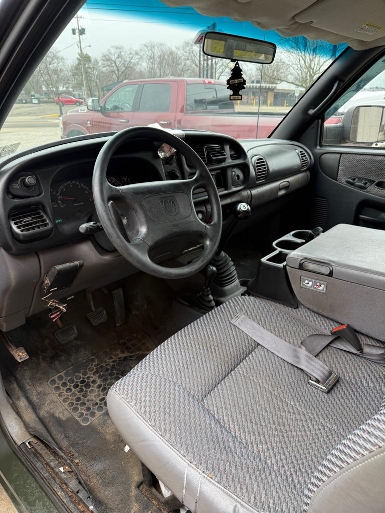 Dodge Ram 3500 ST Reg. Cab 8-ft. Bed 4WD 1998
