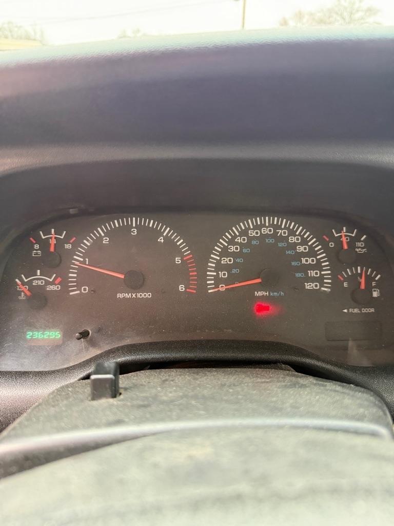 Dodge Ram 3500 ST Reg. Cab 8-ft. Bed 4WD 1998