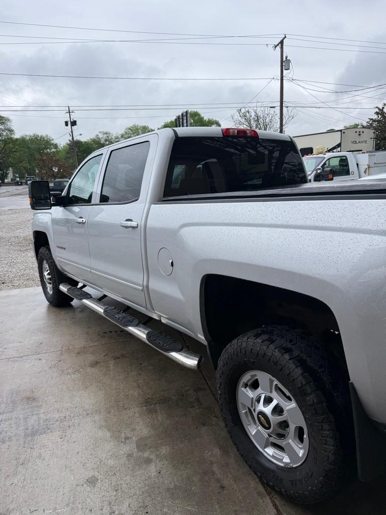 Chevrolet Silverado 2500HD LT Crew Cab 4WD 2015