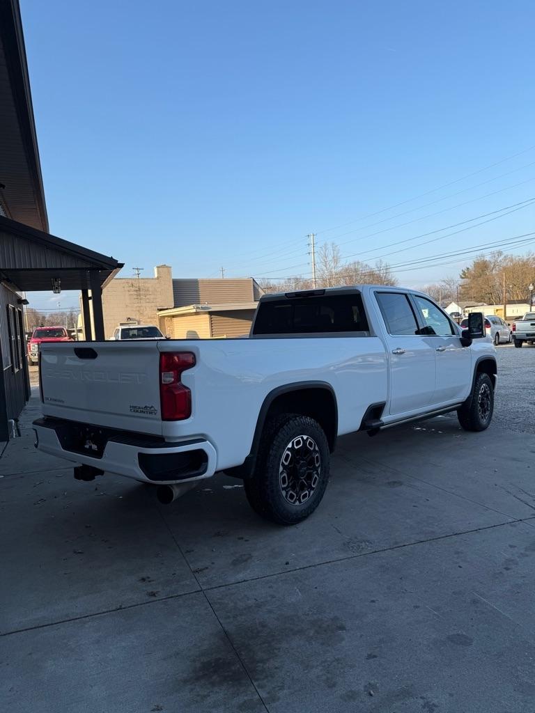 Chevrolet Silverado 3500HD High Country Crew Cab 4WD 2022