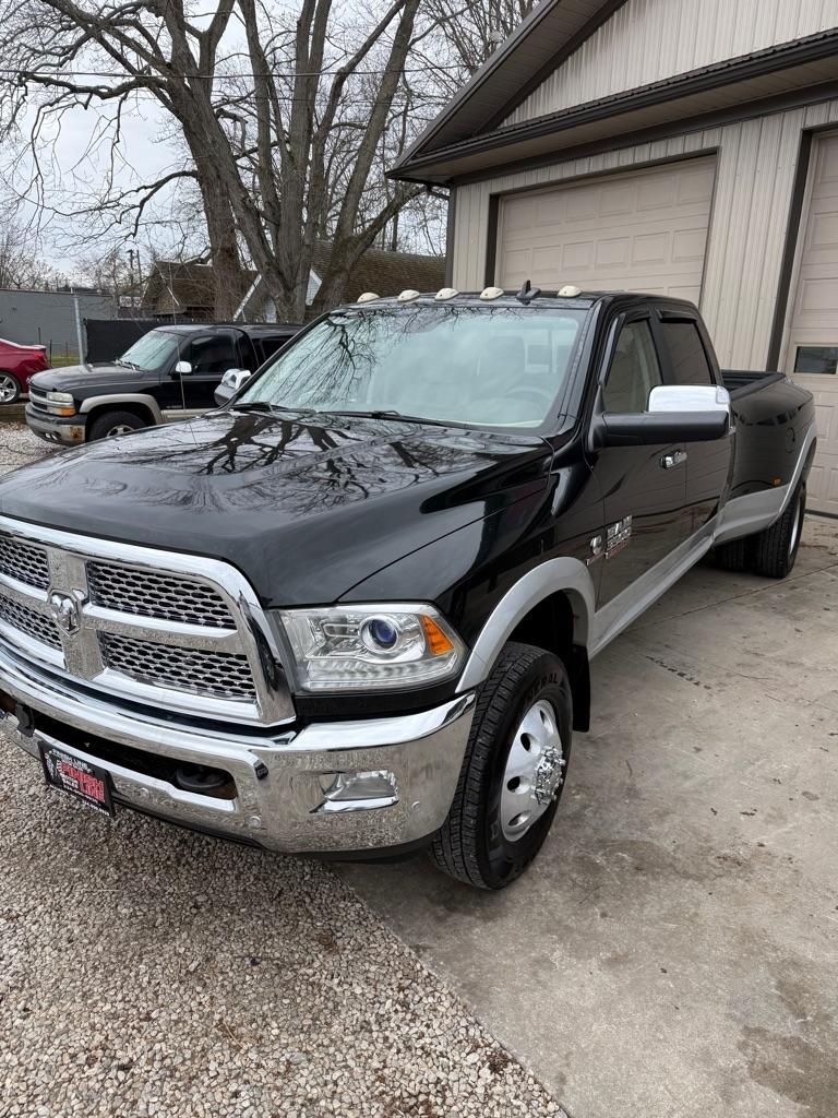 RAM 3500 Laramie Crew Cab LWB 4WD DRW 2016
