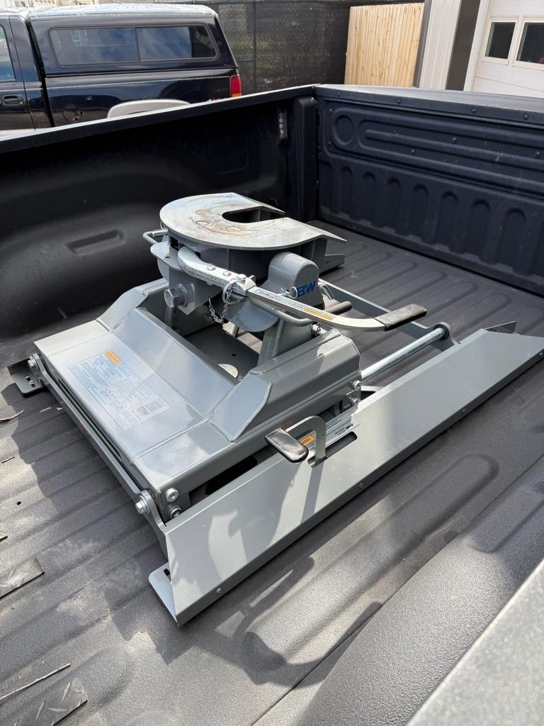 RAM 2500 SLT Mega Cab 4WD 2018