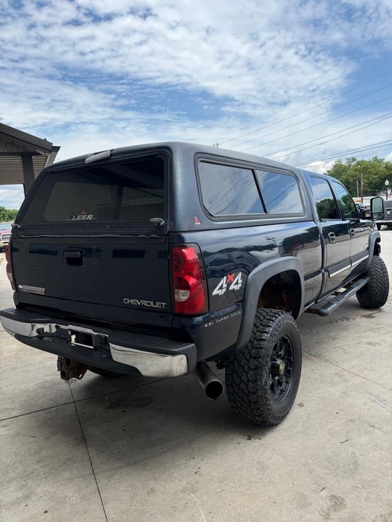 Chevrolet Silverado 2500HD Crew Cab Long Bed 4WD 2005