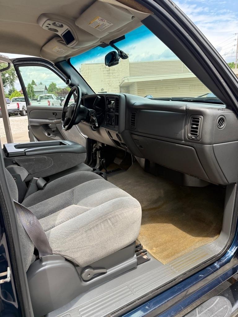 Chevrolet Silverado 2500HD Crew Cab Long Bed 4WD 2005