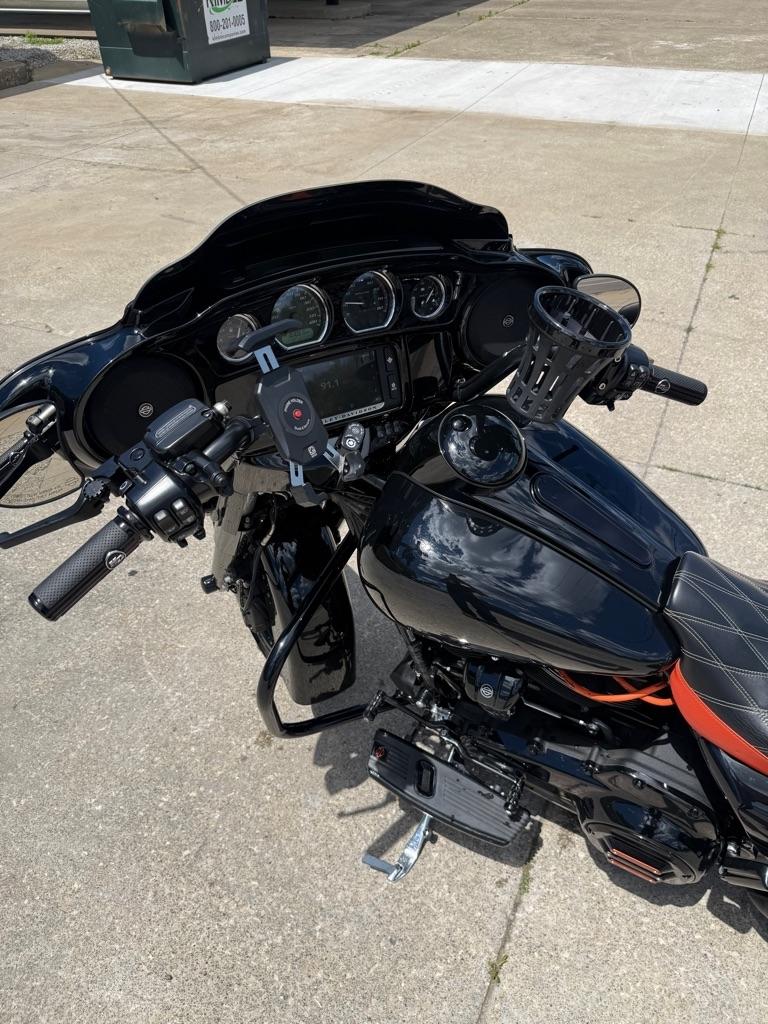 Harley-Davidson FLHXS  2018