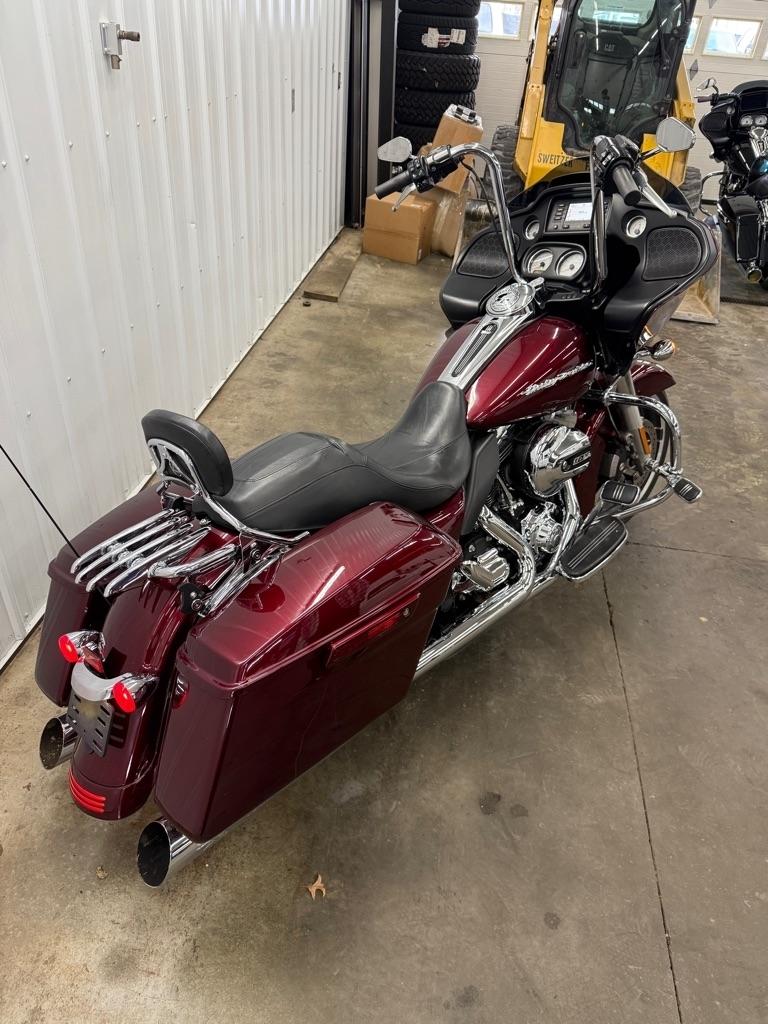 Harley-Davidson FLTRX103  2015