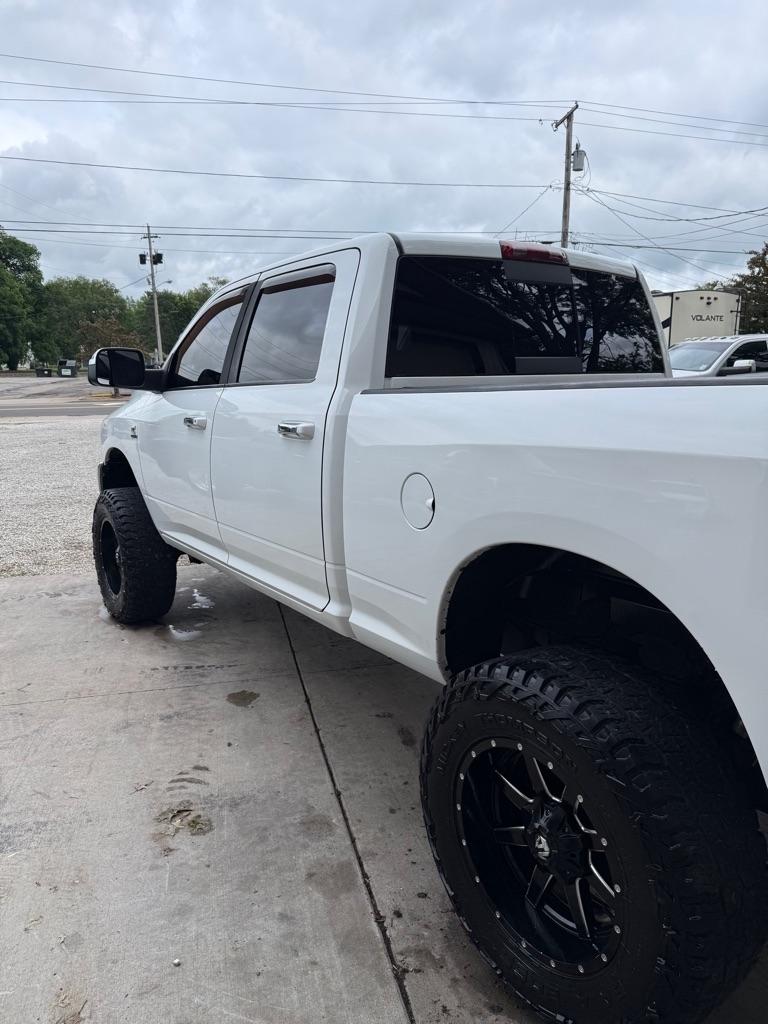 Dodge 2500 Laramie Crew Cab LWB 4WD 2011