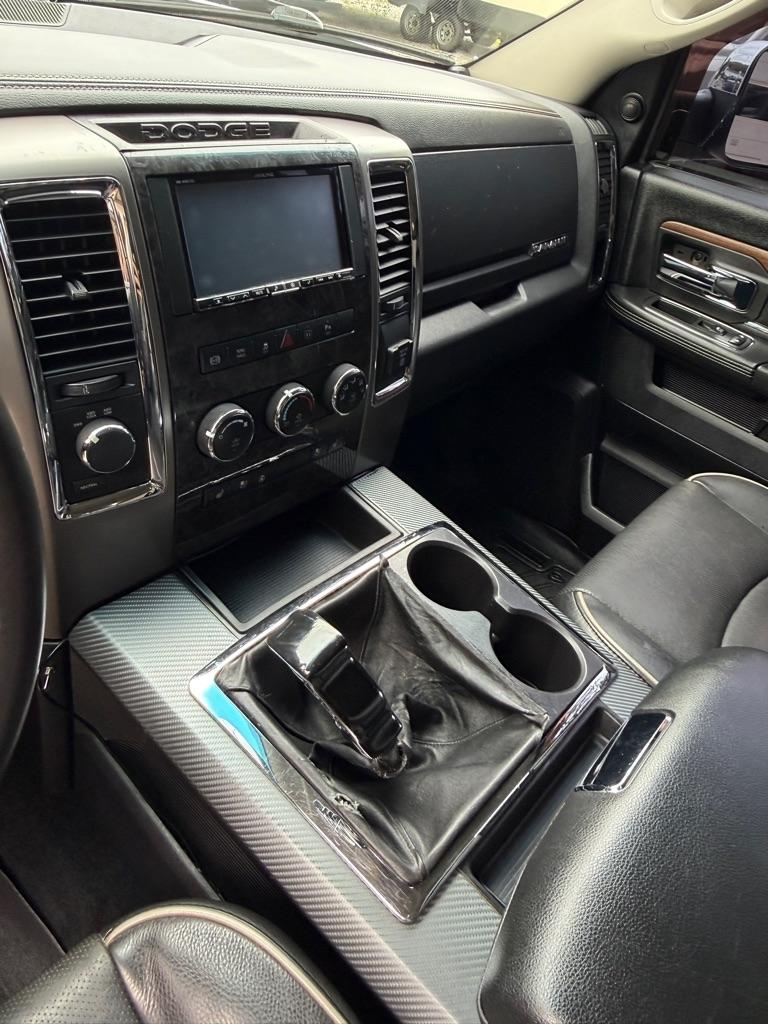 Dodge 2500 Laramie Crew Cab LWB 4WD 2011