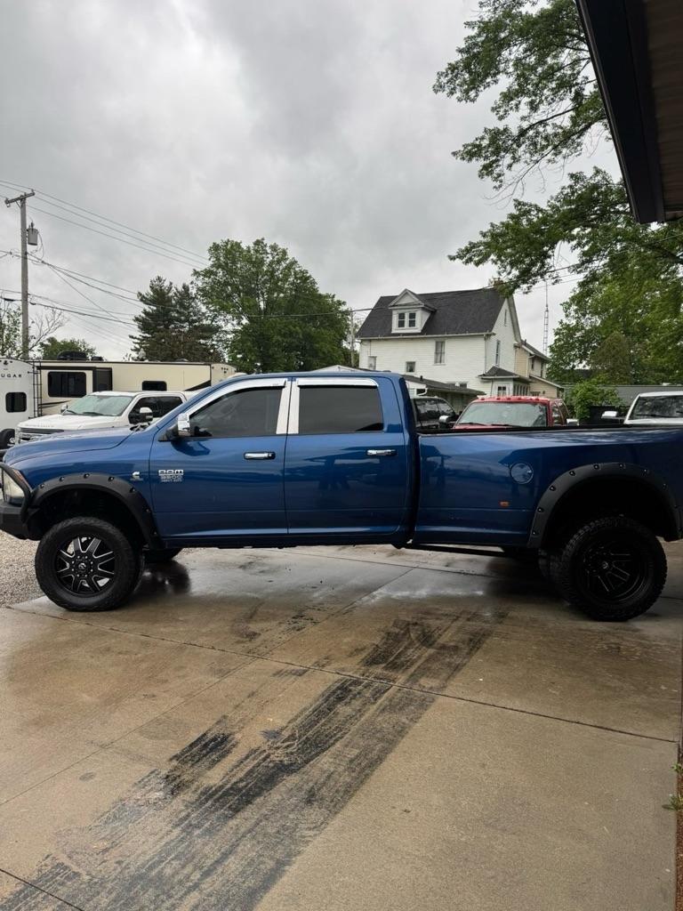 Dodge 3500 Laramie Crew Cab LWB 4WD DRW 2010