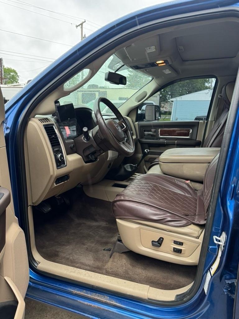 Dodge 3500 Laramie Crew Cab LWB 4WD DRW 2010
