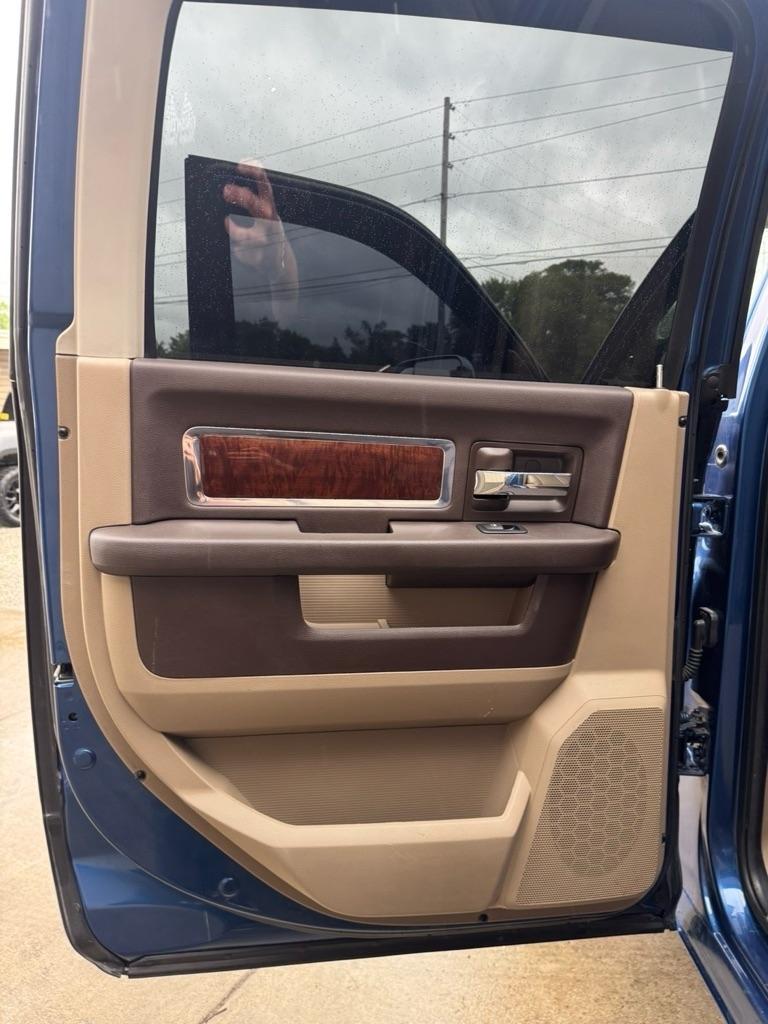 Dodge 3500 Laramie Crew Cab LWB 4WD DRW 2010