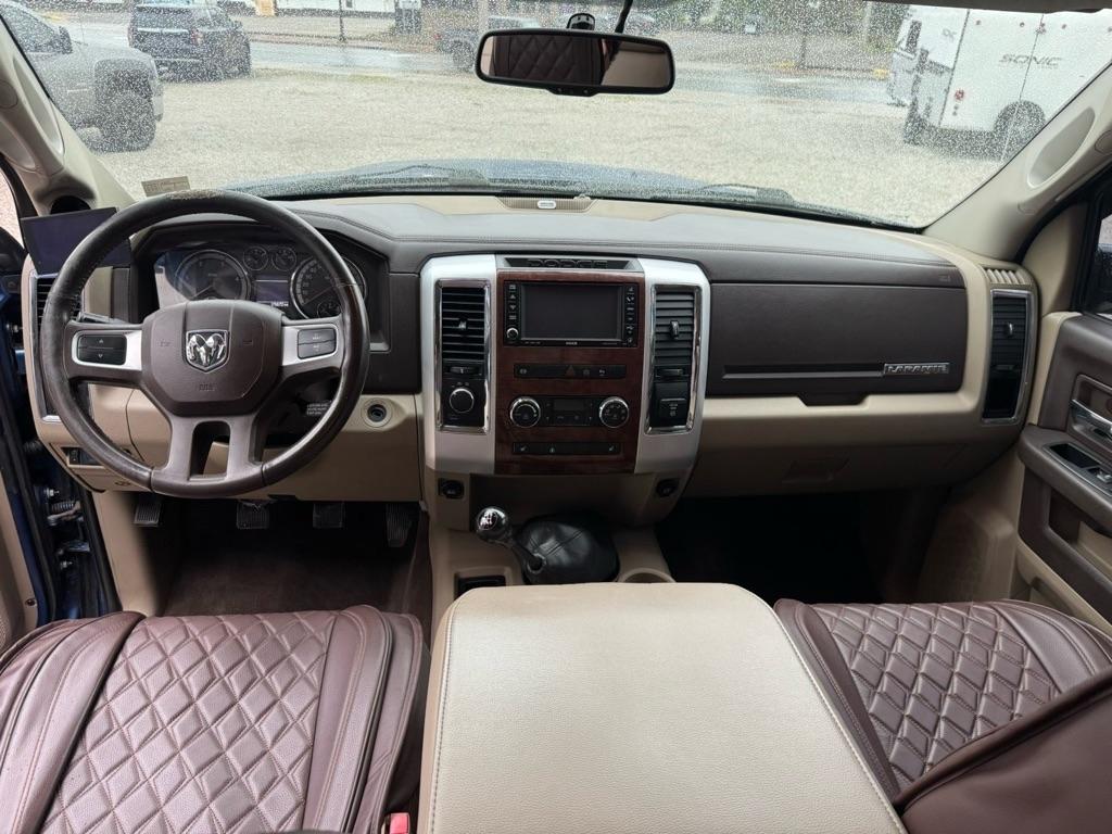 Dodge 3500 Laramie Crew Cab LWB 4WD DRW 2010