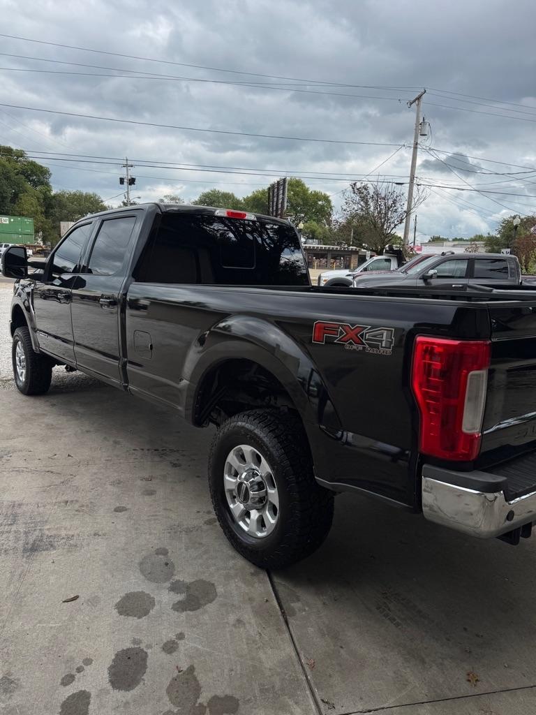 Ford F-350 SD King Ranch Crew Cab 4WD 2018