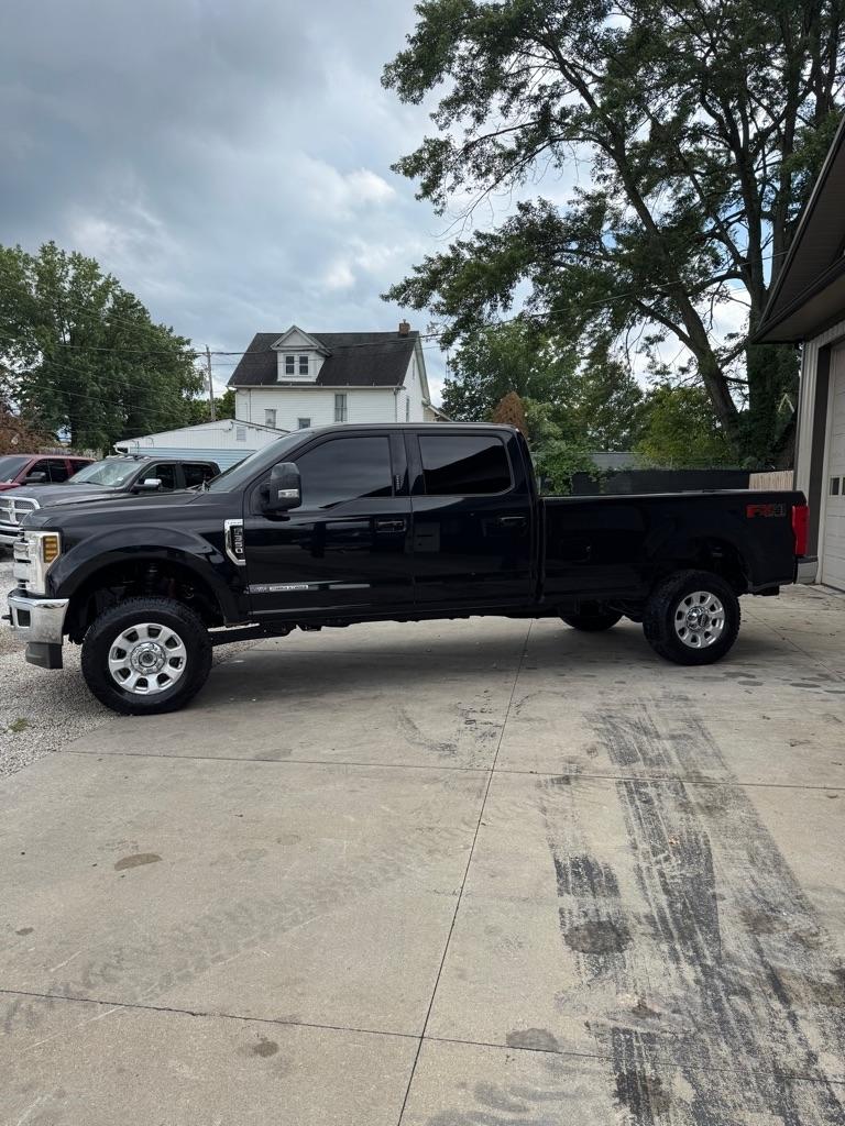 Ford F-350 SD King Ranch Crew Cab 4WD 2018