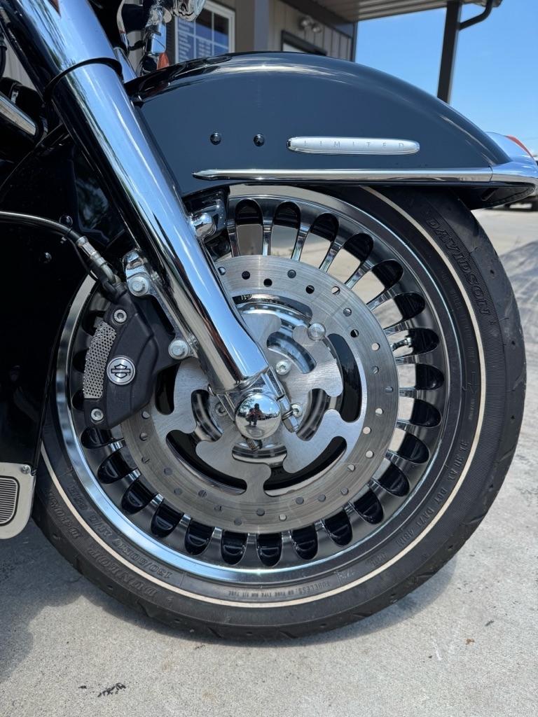 Harley-Davidson FLHTK  2013