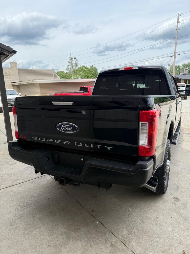 Ford F-350 SD King Ranch Crew Cab 4WD 2018