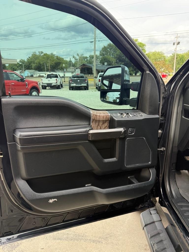 Ford F-350 SD King Ranch Crew Cab 4WD 2018