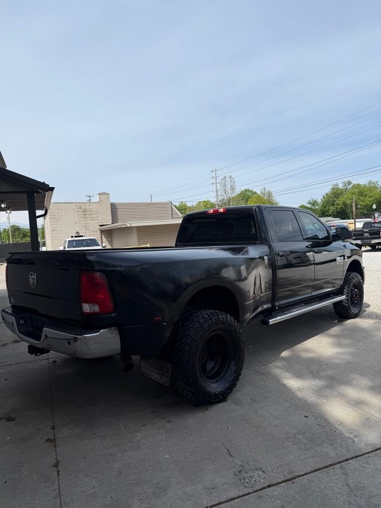 RAM 3500 Tradesman Crew Cab 4WD DRW 2017