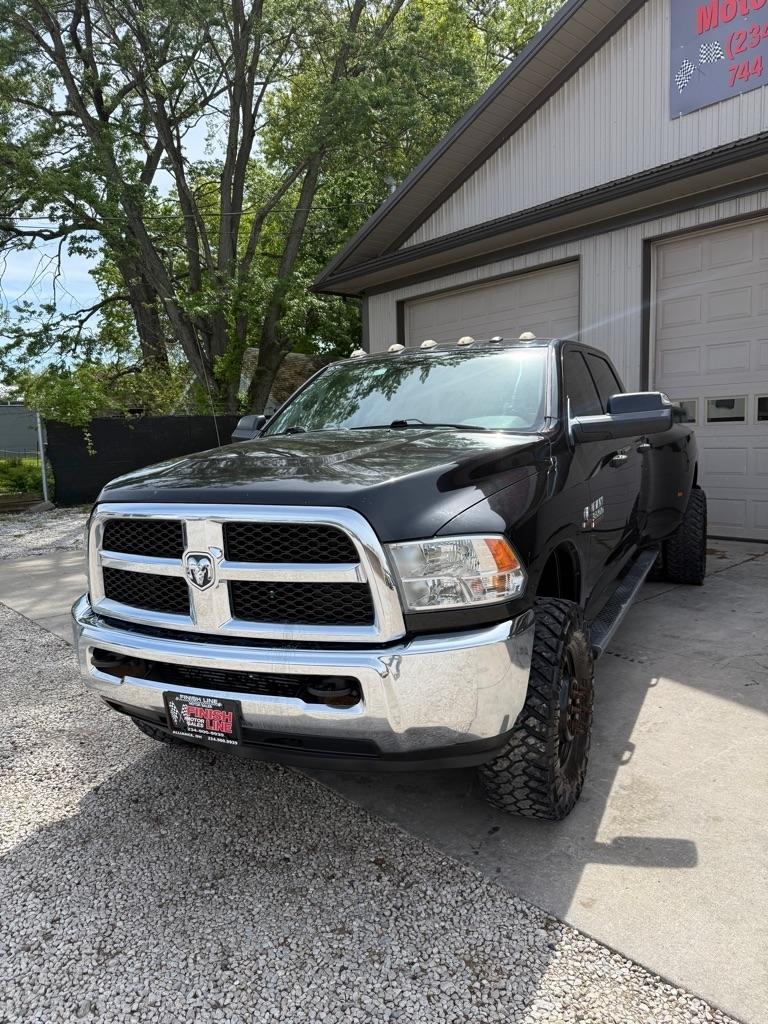 RAM 3500 Tradesman Crew Cab 4WD DRW 2017