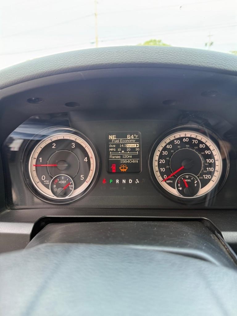 RAM 3500 Tradesman Crew Cab 4WD DRW 2017