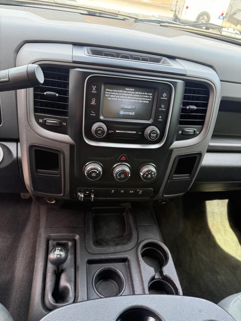 RAM 3500 Tradesman Crew Cab 4WD DRW 2017