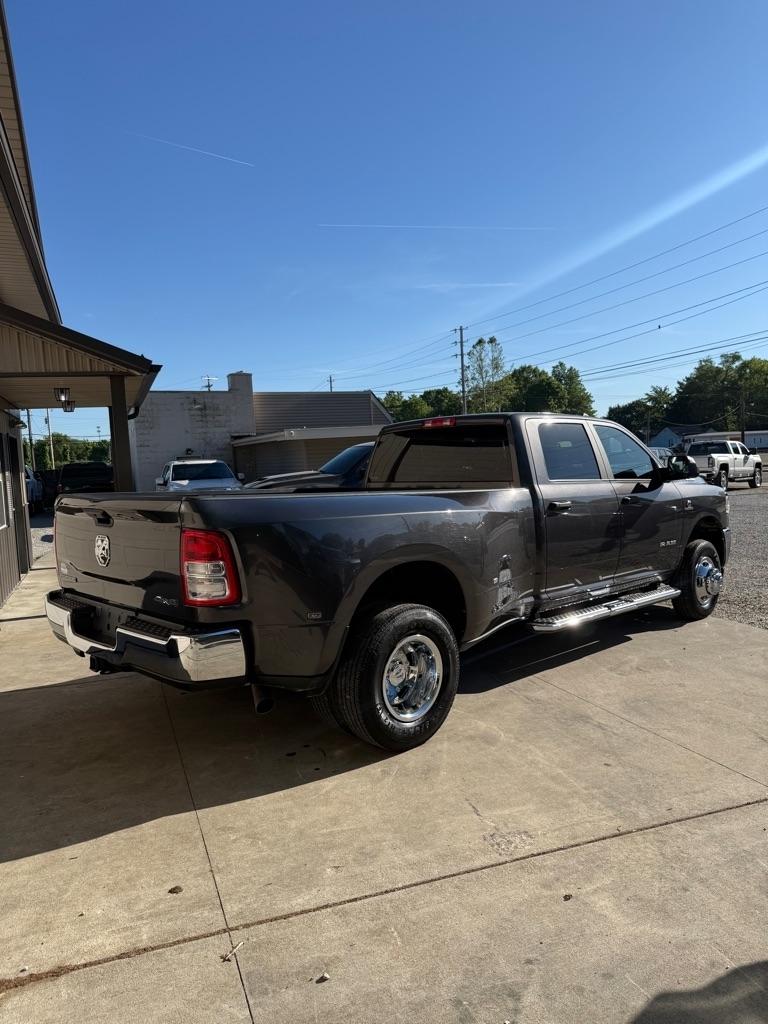 RAM 3500 Big Horn Crew Cab LWB 4WD DRW 2022